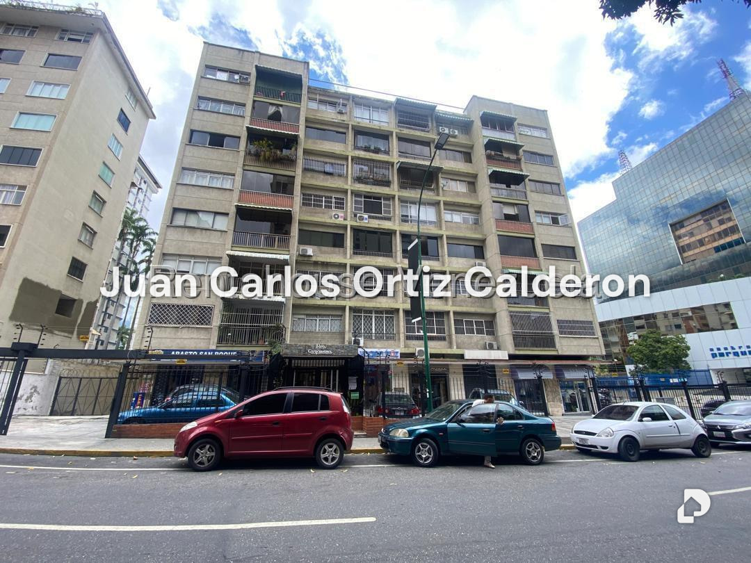 Local comercial en Los Palos Grandes, Caracas – 9
