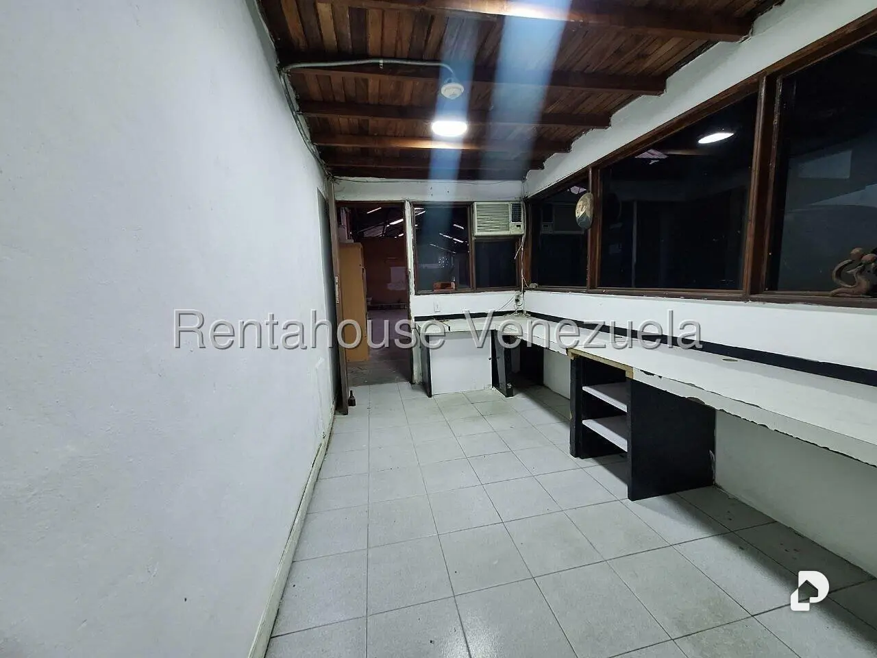 Warehouse in Parroquia Santa Rosalía, Caracas – 14