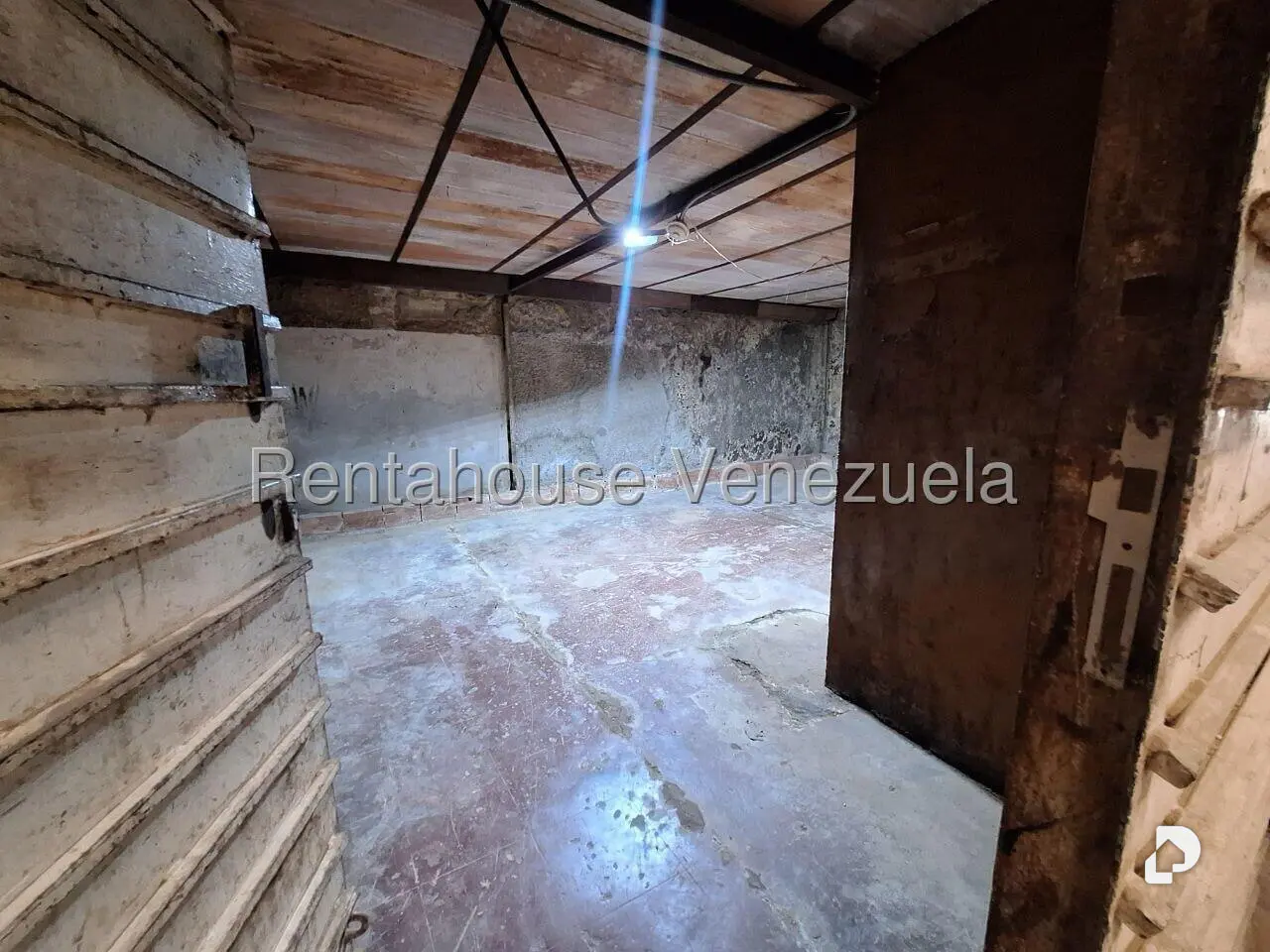 Warehouse in Parroquia Santa Rosalía, Caracas – 6