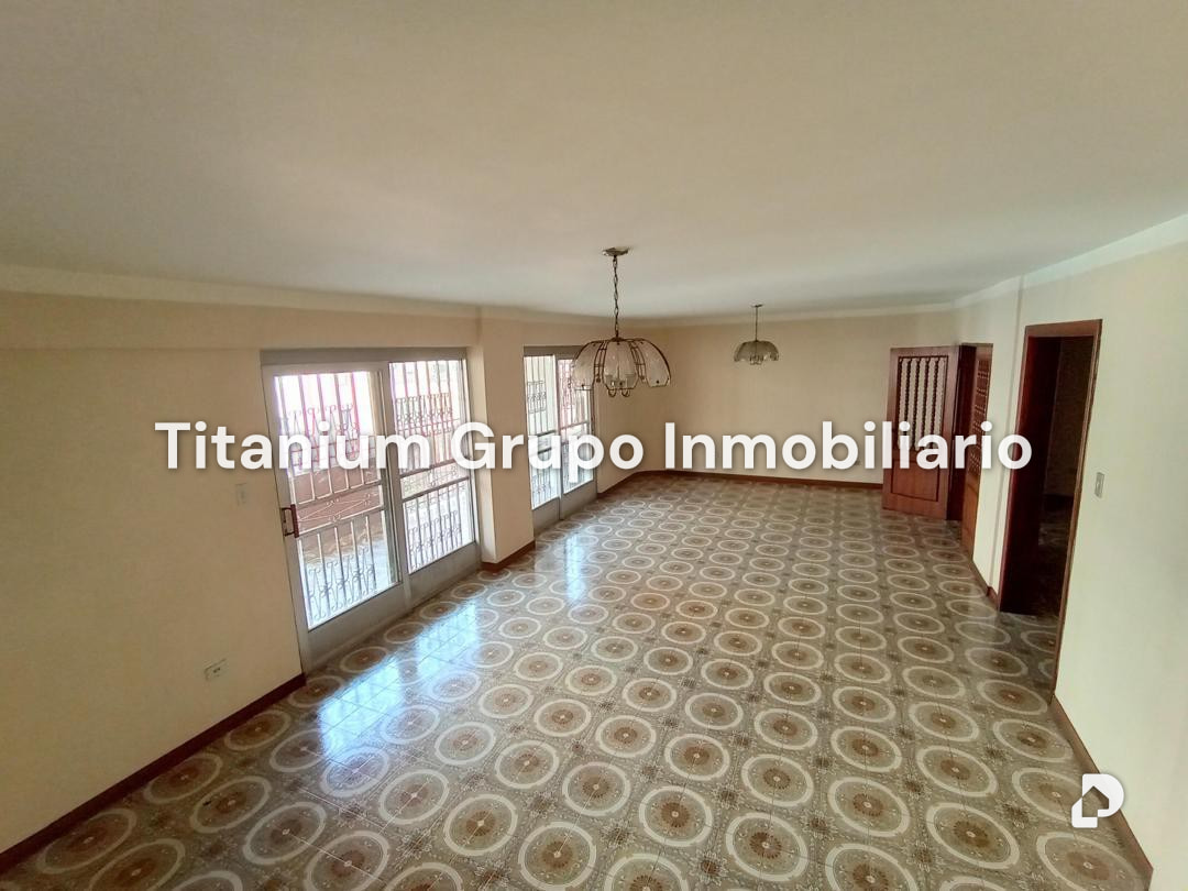 Apartamento en Parroquia Urbana San José, Valencia – 10