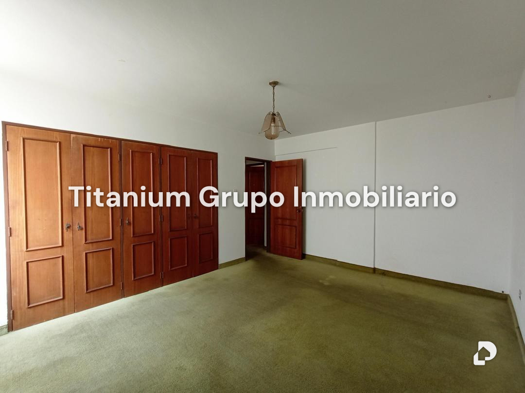 Apartamento en Parroquia Urbana San José, Valencia – 18