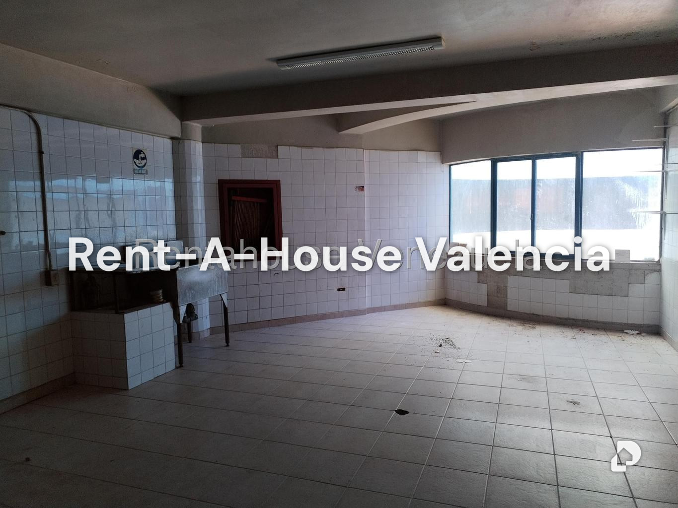 Local comercial en Agua Blanca, Valencia – 5