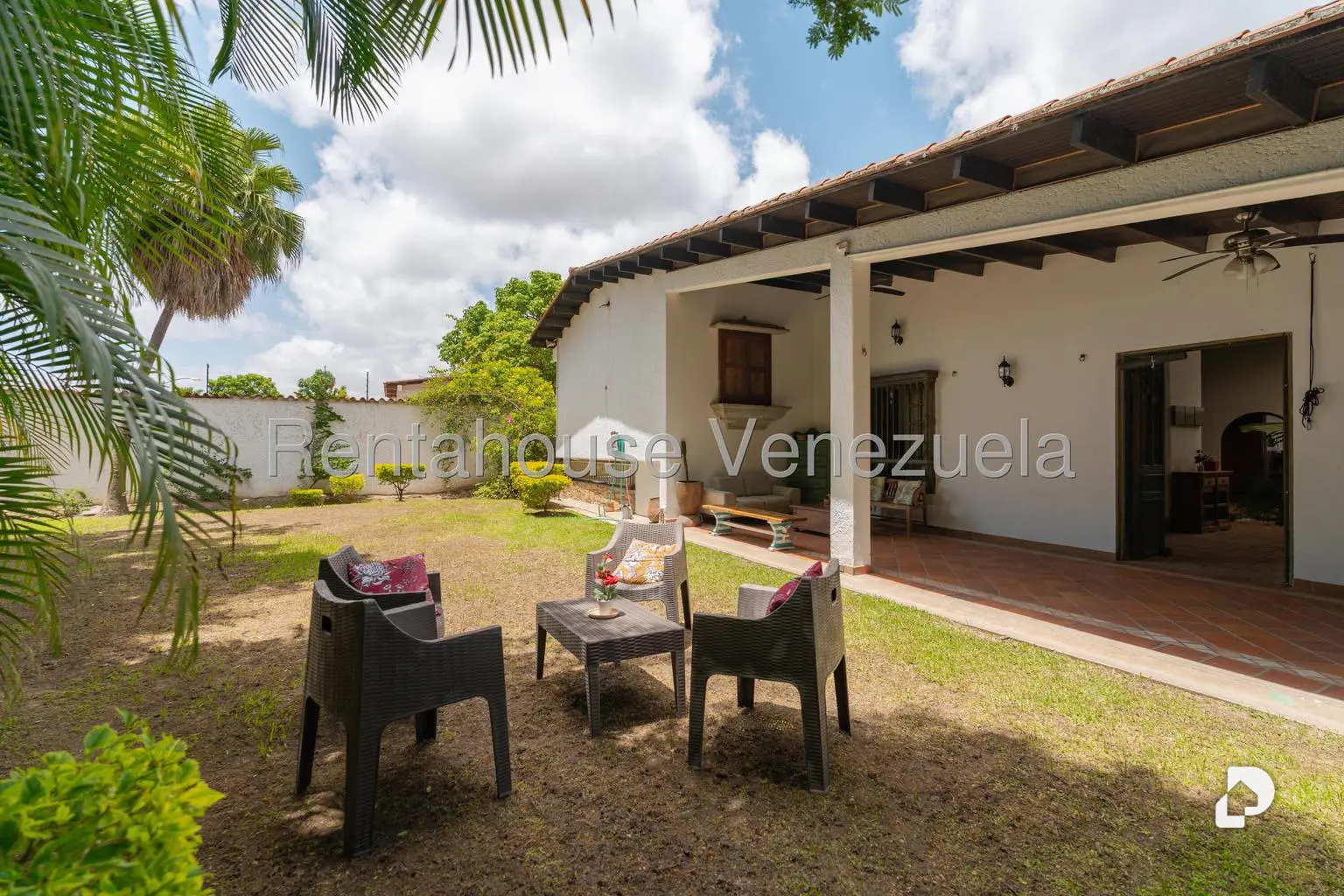 Casa en Prados del Este, Caracas – 23
