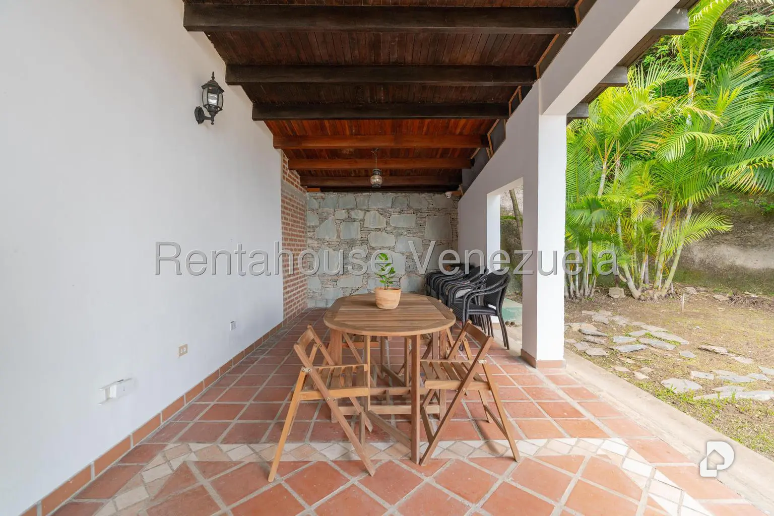 Casa en Prados del Este, Caracas – 19