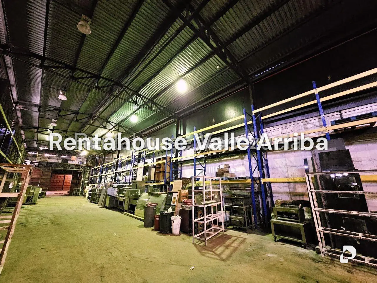 Local comercial en La Yaguara, Caracas – 27