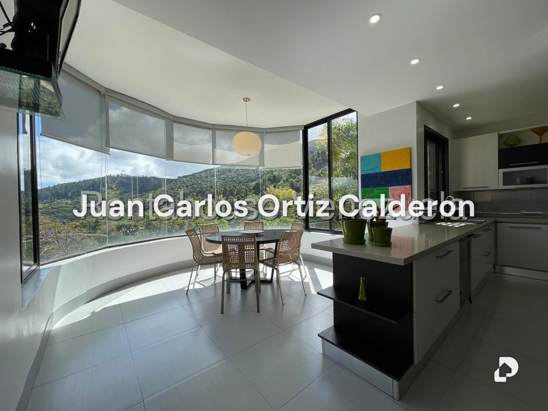 Casa en La Trinidad, Caracas – 26