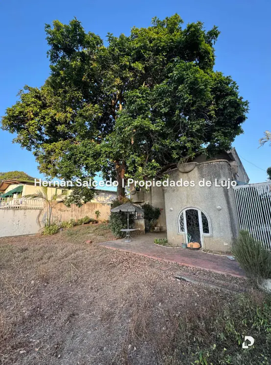 Casa en Santa Paula, Caracas – 23