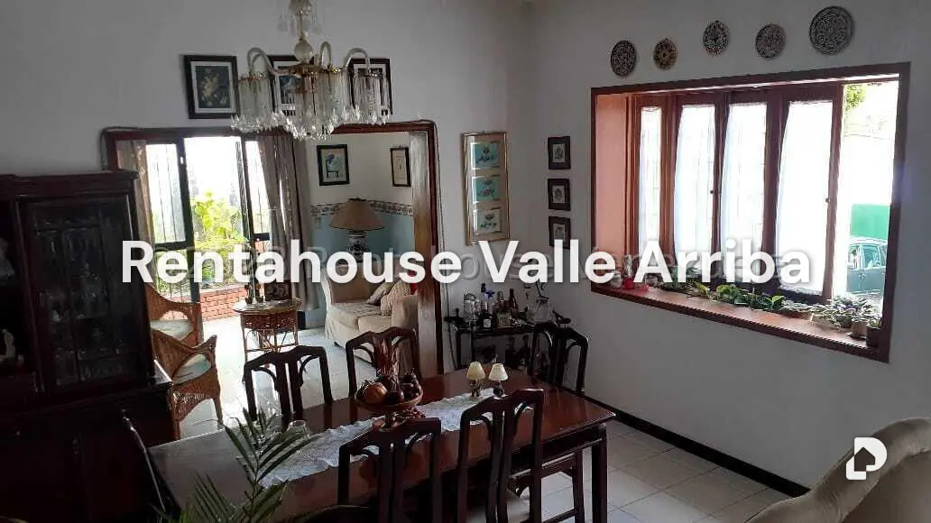Casa en Sorocaima, Caracas – 26