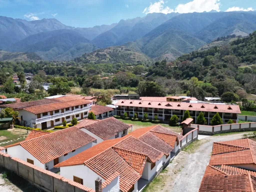 Edificio en Los Llanitos, Tabay - 1