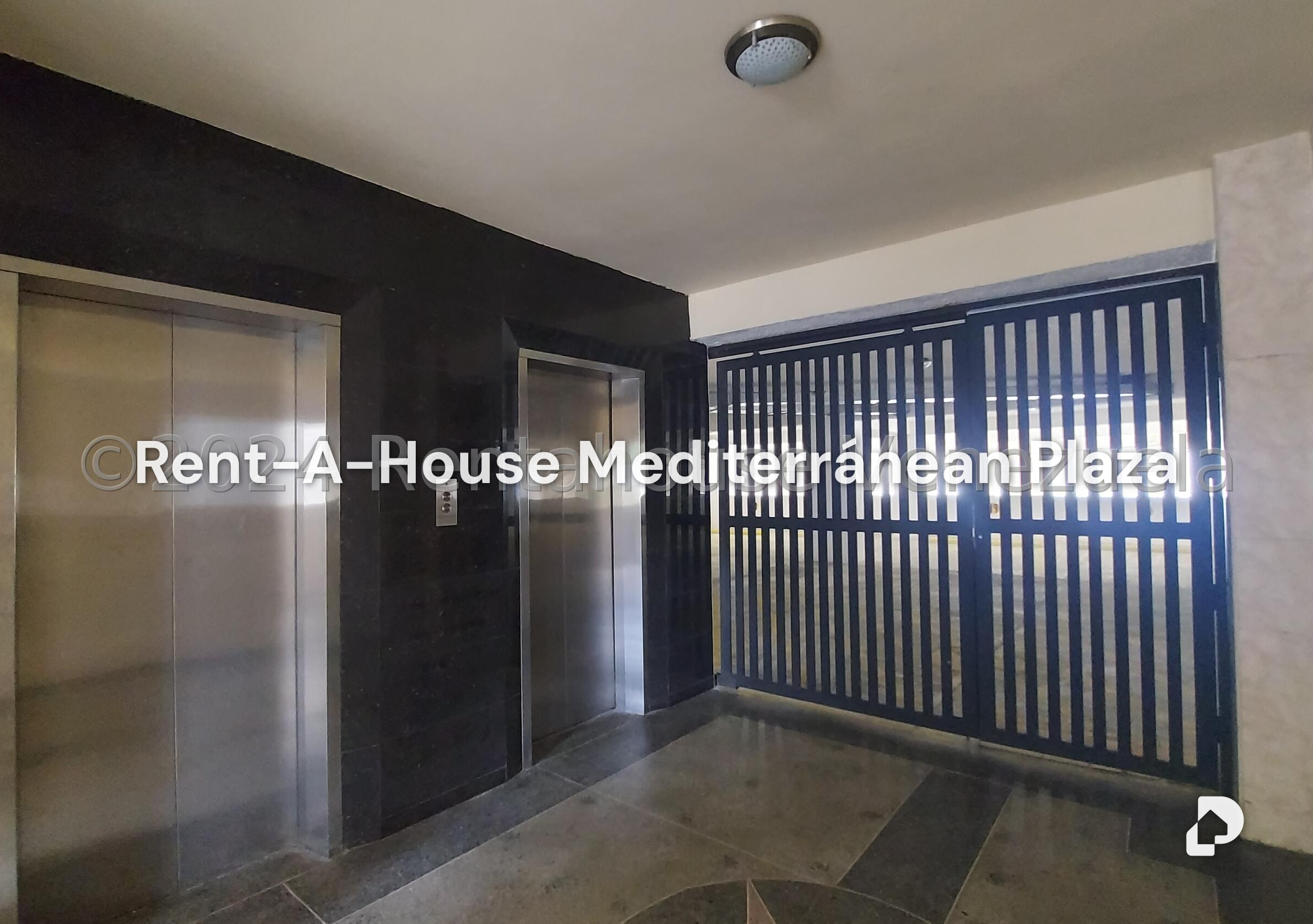 Local comercial en Las Acacias, Valencia – 2