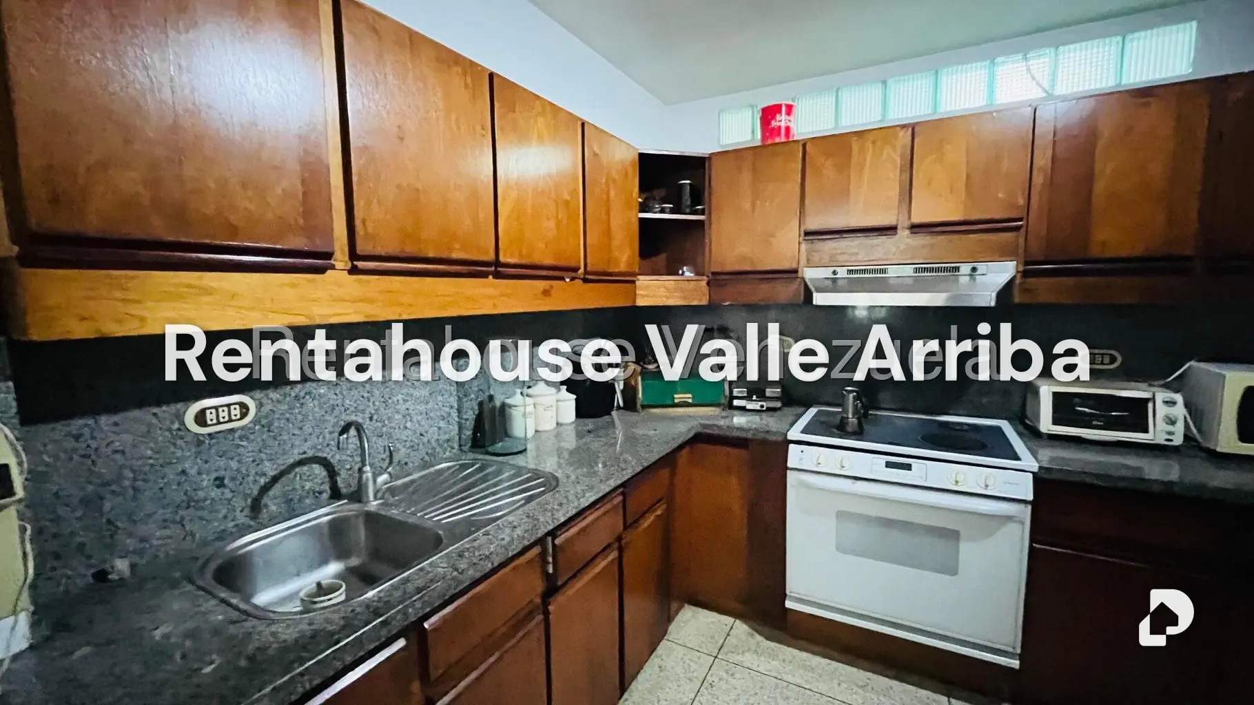 Apartamento en Santa Fe Sur, Caracas – 11