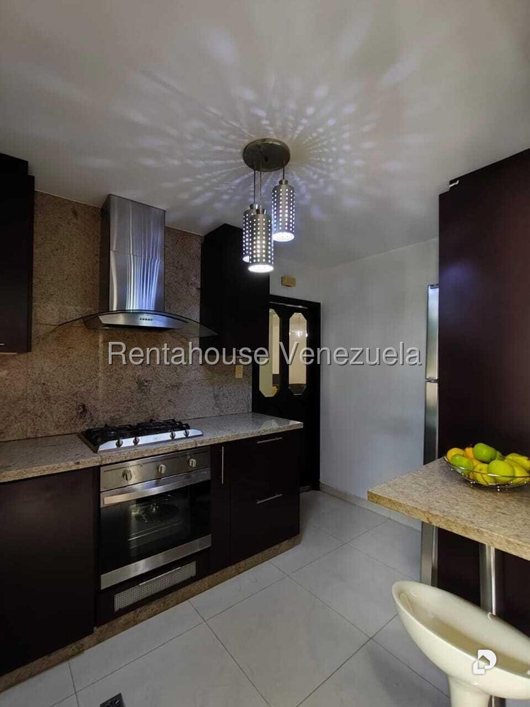 Apartamento en Los Dos Caminos, Caracas – 12
