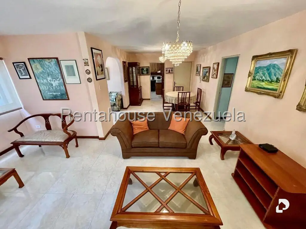 Apartamento en Los Palos Grandes, Caracas – 9
