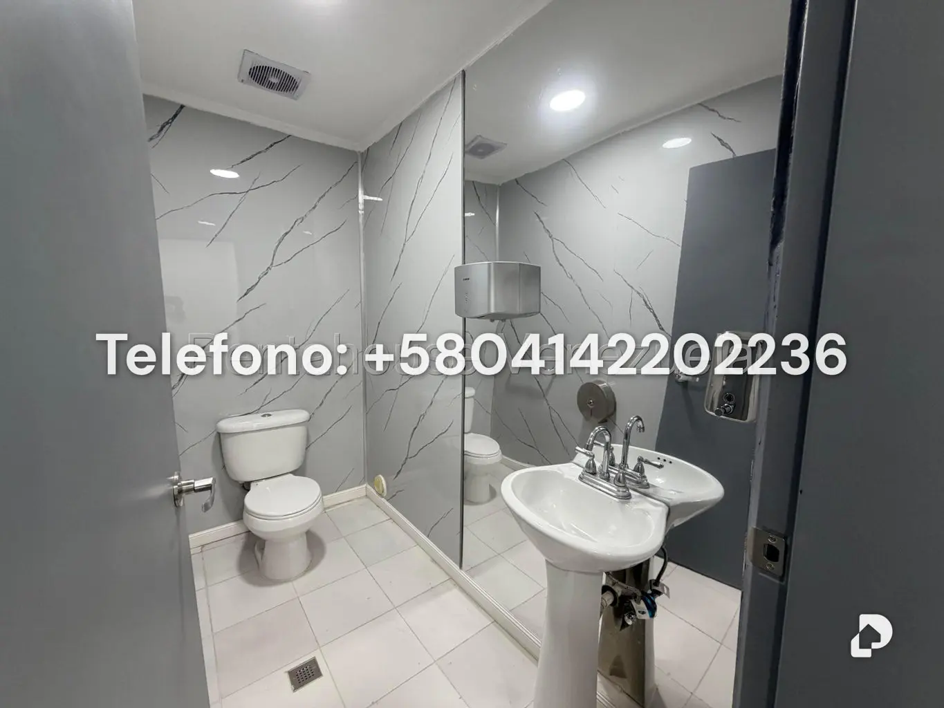 House in San Román, Caracas – 24