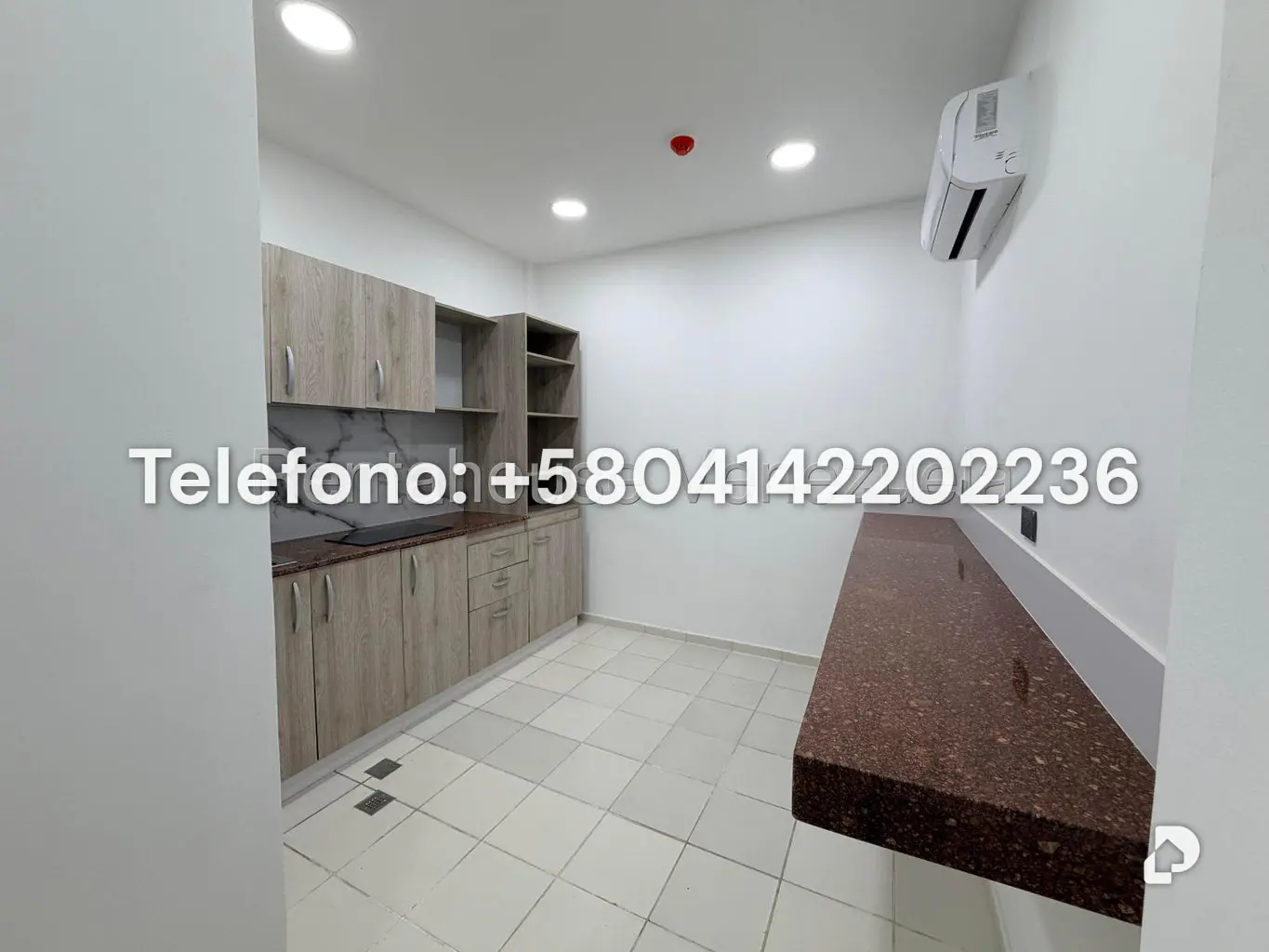 House in San Román, Caracas – 19