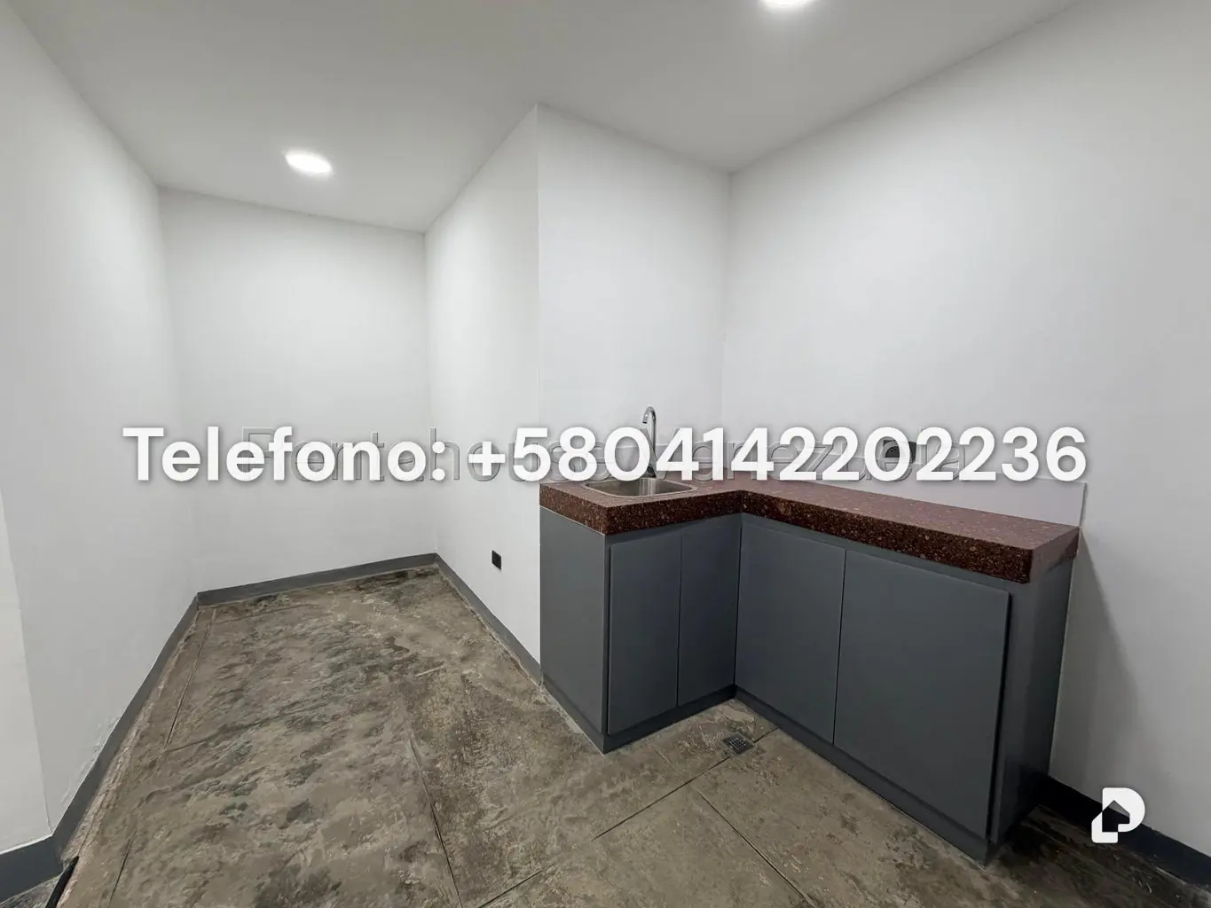 House in San Román, Caracas – 26