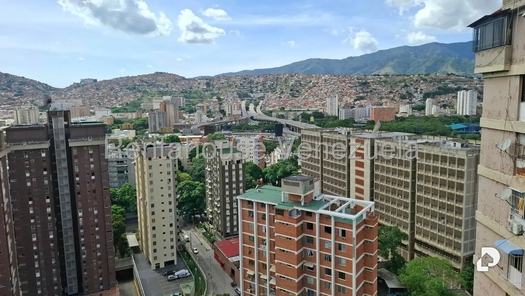 Apartamento en El Paraíso, Caracas – 11