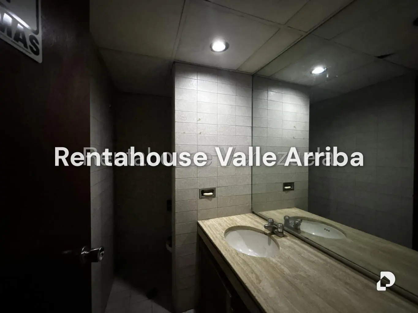 Office in El Recreo, Caracas – 11