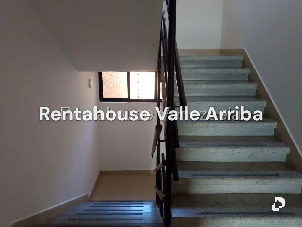 Apartamento en Colinas de La Tahona, Caracas – 24