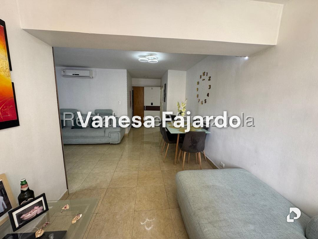 Apartamento en Prados del Este, Caracas – 11