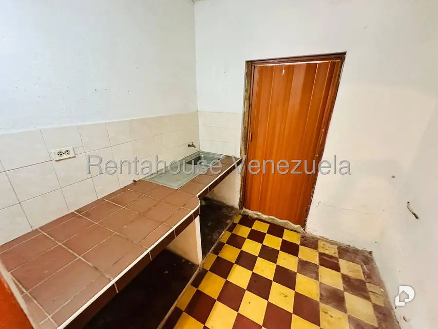 Local comercial en Colonia Tovar – 18