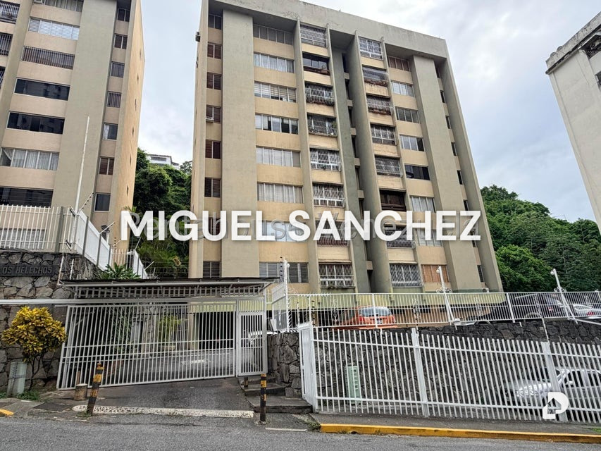 Apartamento en Colinas de Santa Mónica, Caracas – 1