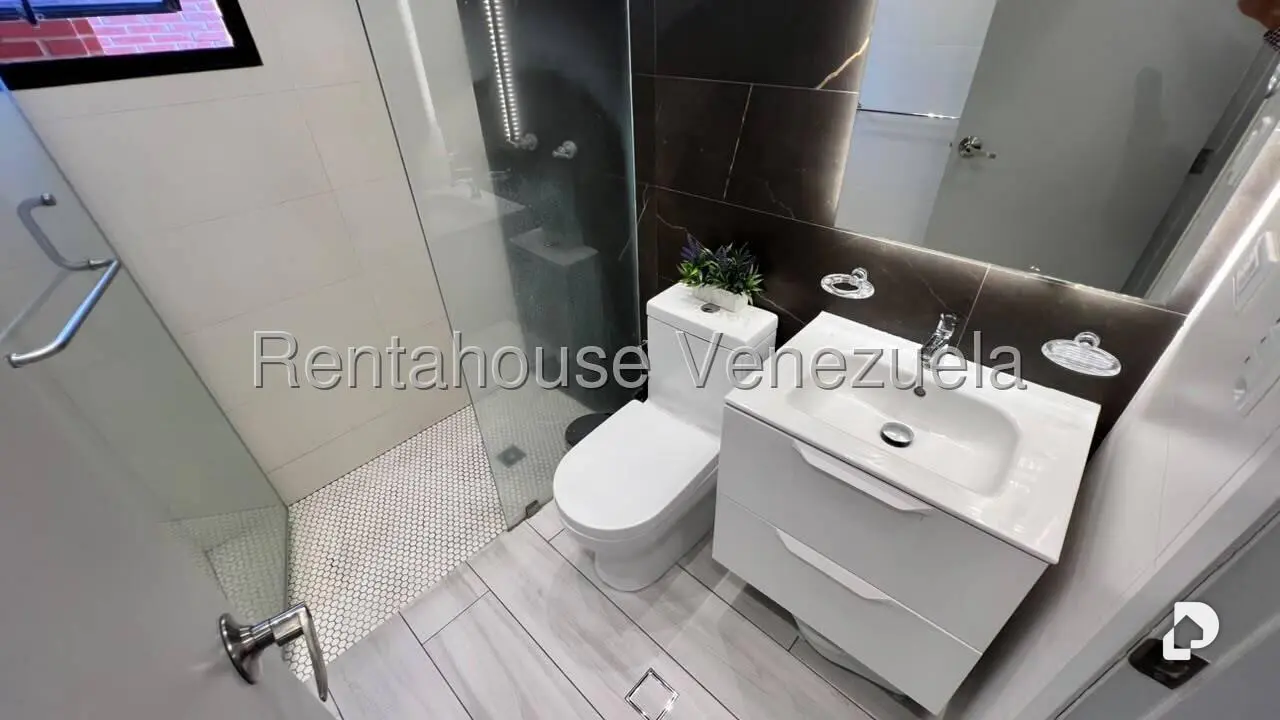 Apartamento en Campo Alegre, Caracas – 21