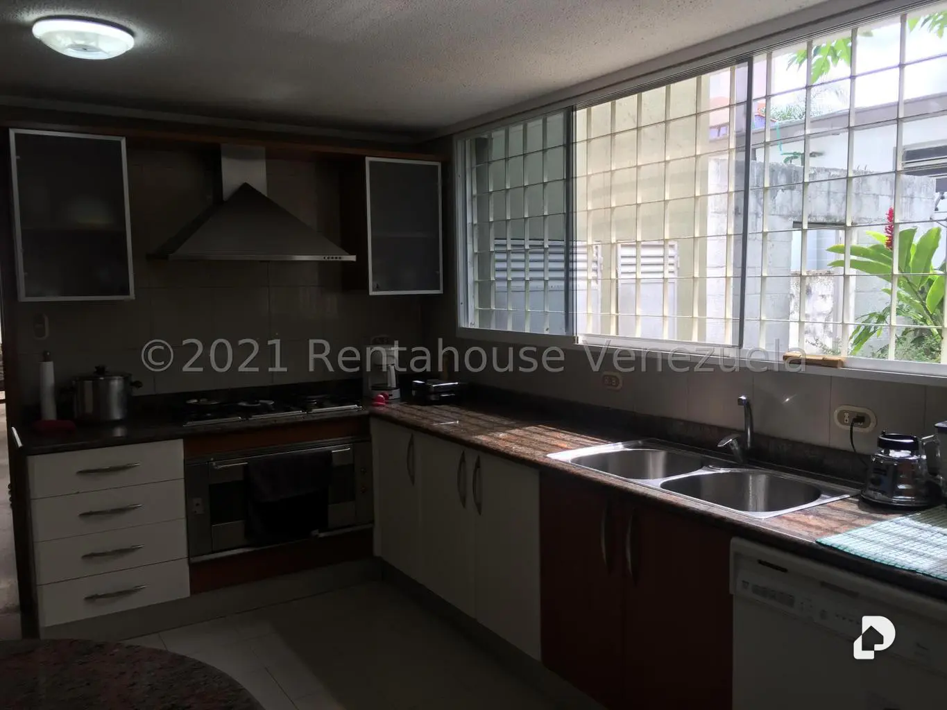 Casa en Prados del Este, Caracas – 9