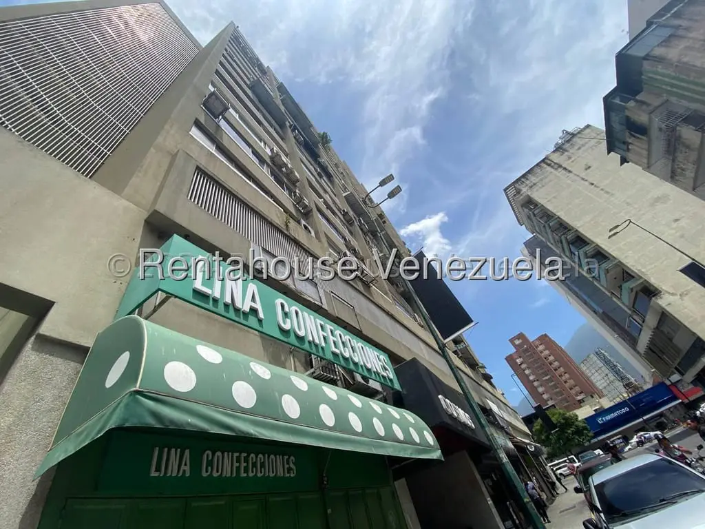 Oficina en Chacao, Caracas - 1