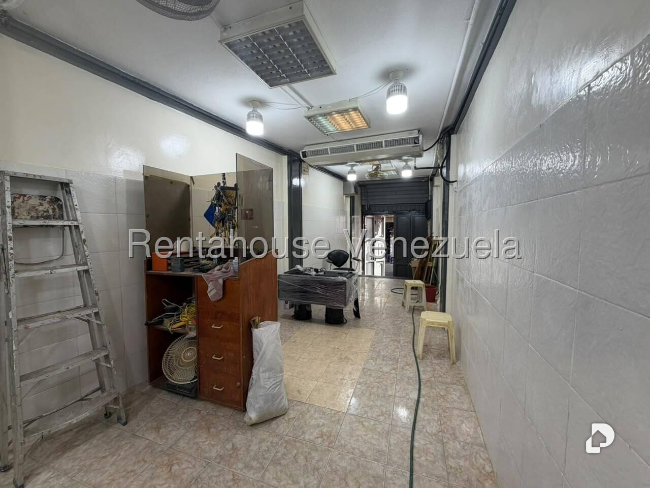 Local comercial en Petare, Caracas – 2
