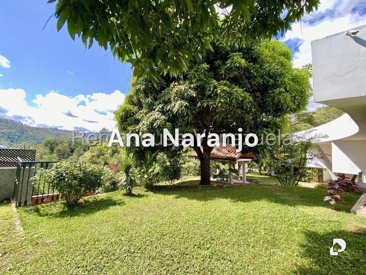 Casa en Lomas De La Trinidad, Caracas – 29