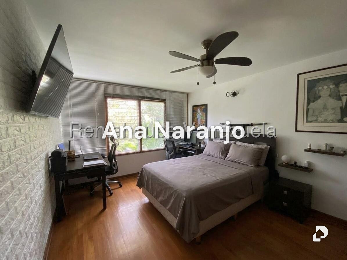 Casa en Lomas De La Trinidad, Caracas – 26