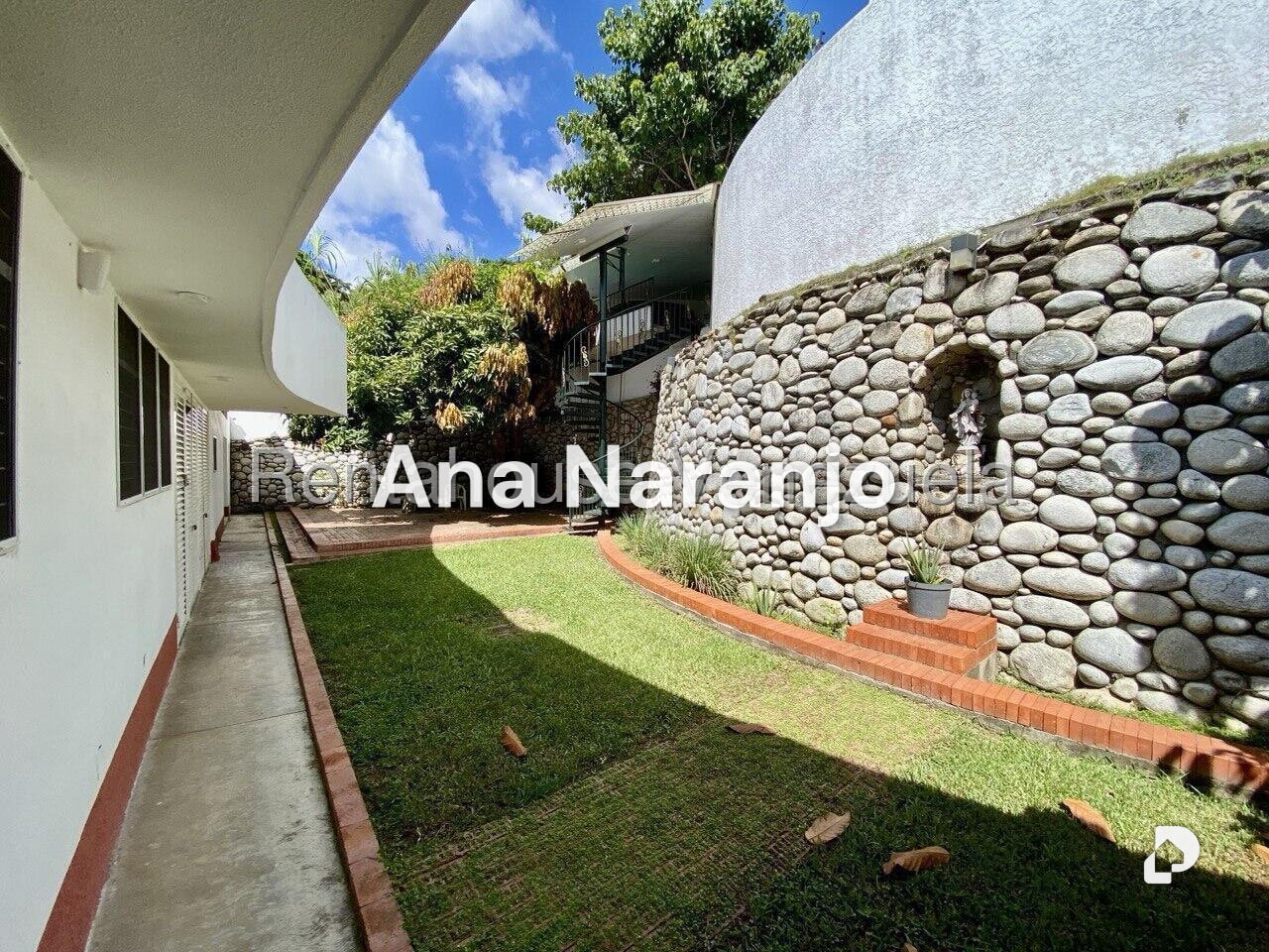 Casa en Lomas De La Trinidad, Caracas – 35