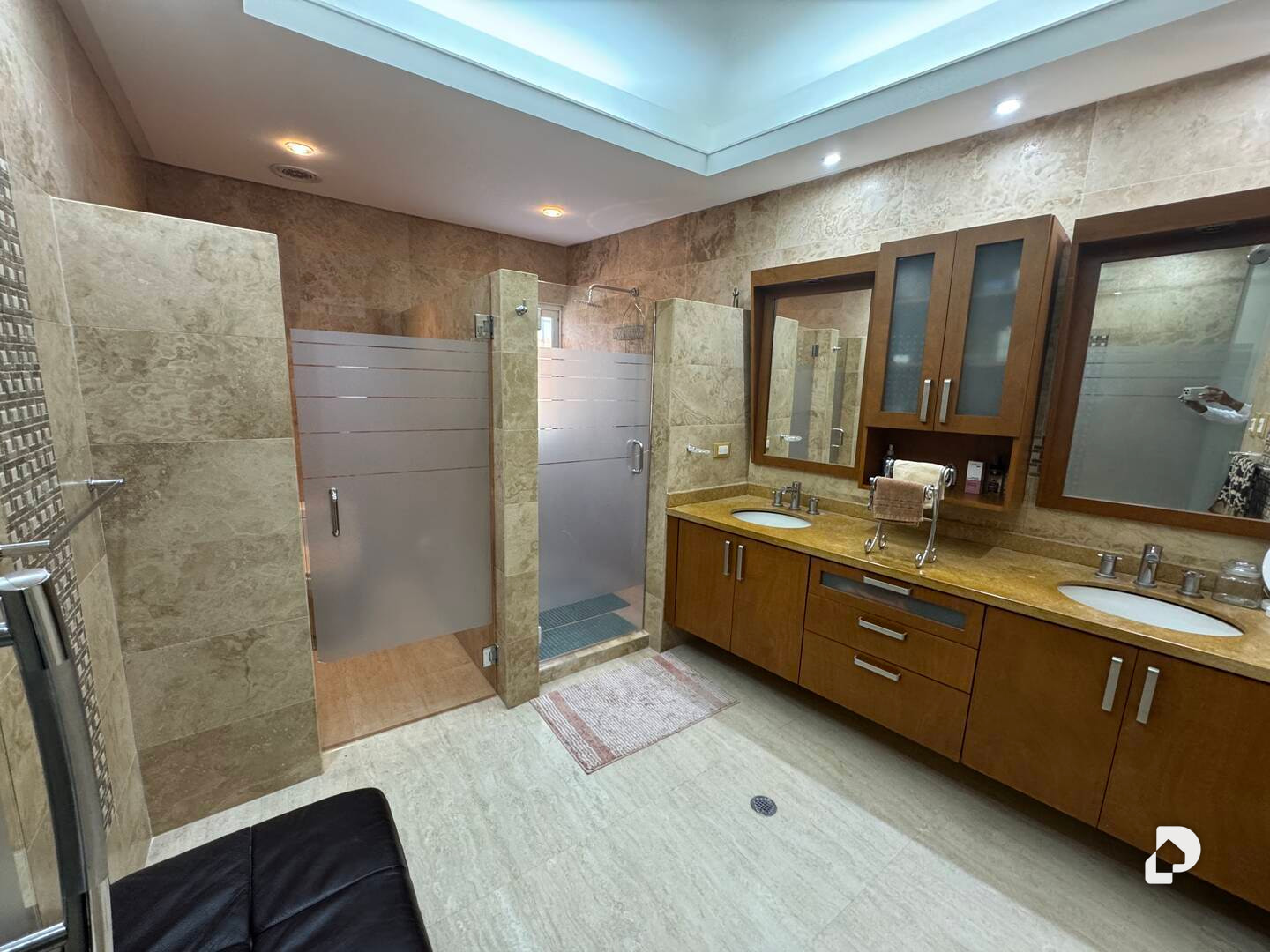 Casa en Avenida Universidad, Maracaibo – 12