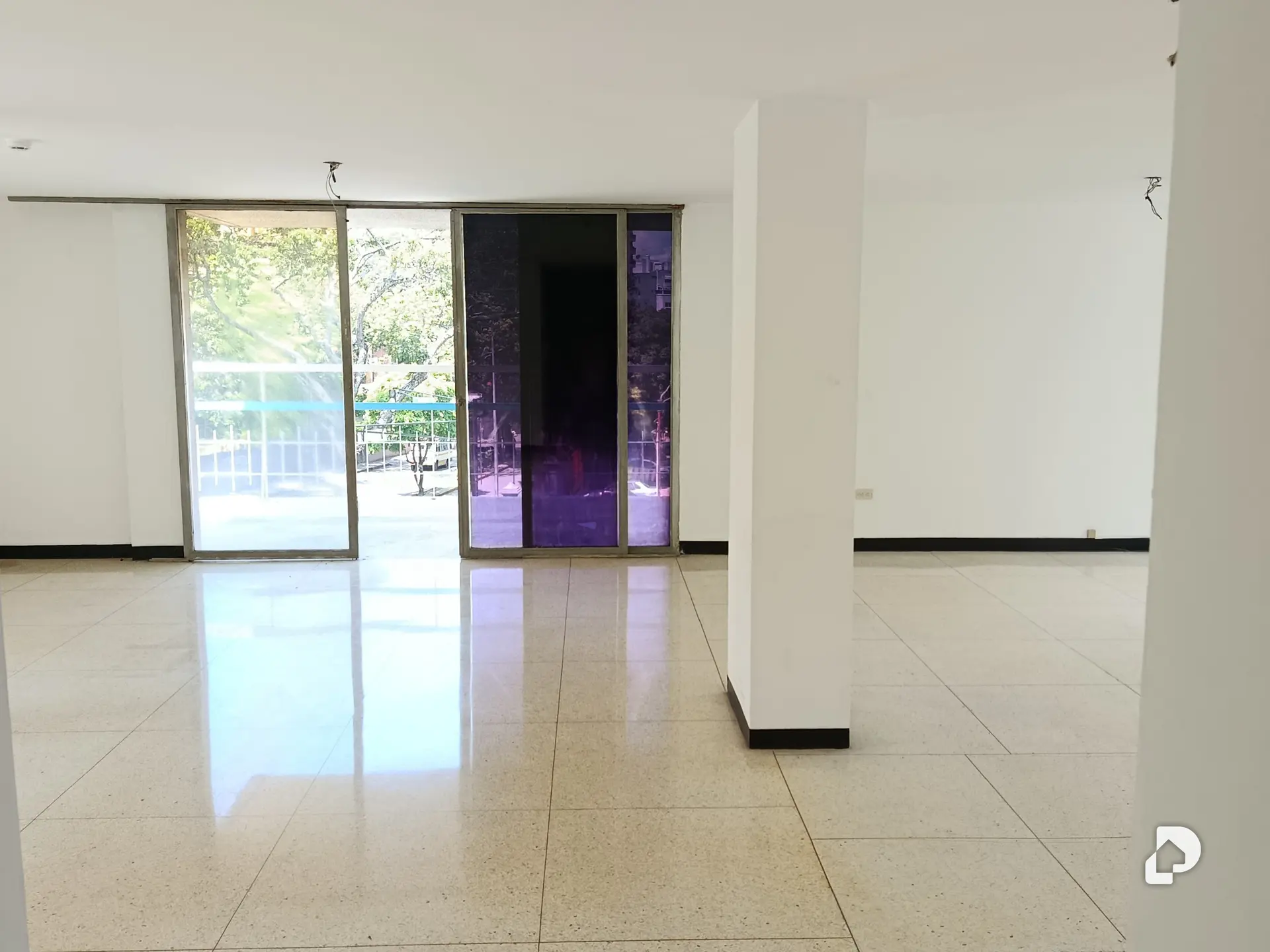 Oficina en La Florida, Caracas – 10