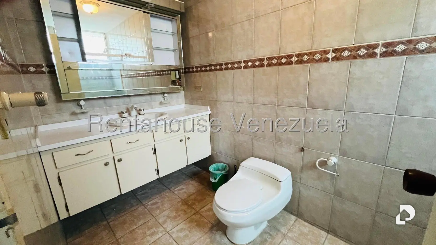 Apartamento en Santa Fe Sur, Caracas – 23