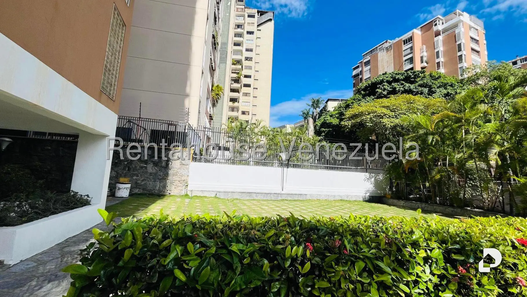 Apartamento en Santa Fe Sur, Caracas – 30