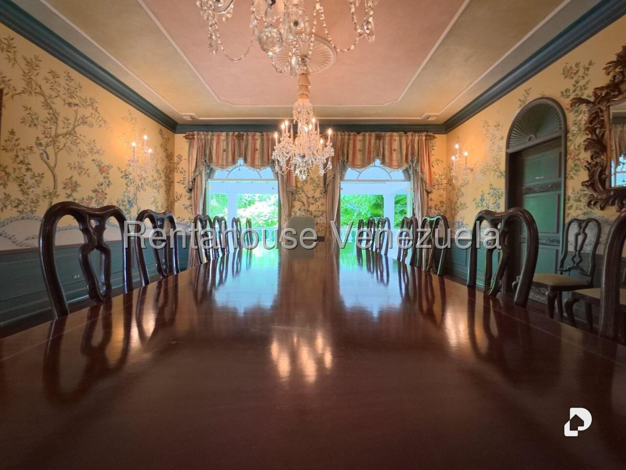 House in La Lagunita Country Club, Caracas – 17