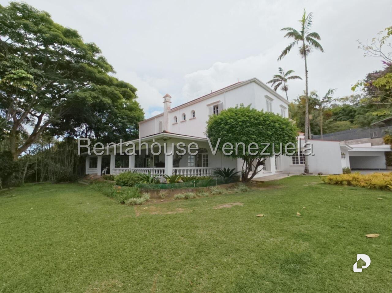 House in La Lagunita Country Club, Caracas – 8