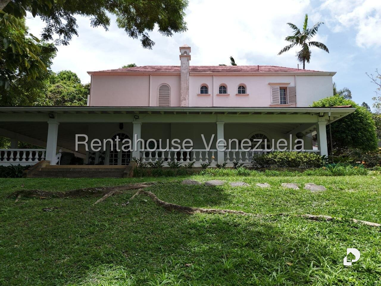 House in La Lagunita Country Club, Caracas – 5