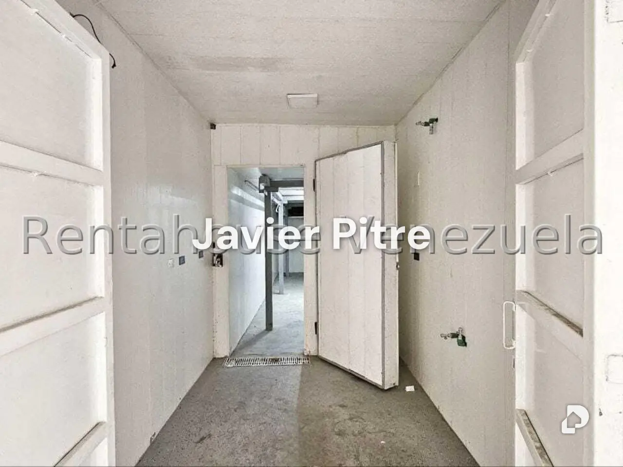 Edificio en La Florida, Caracas – 11
