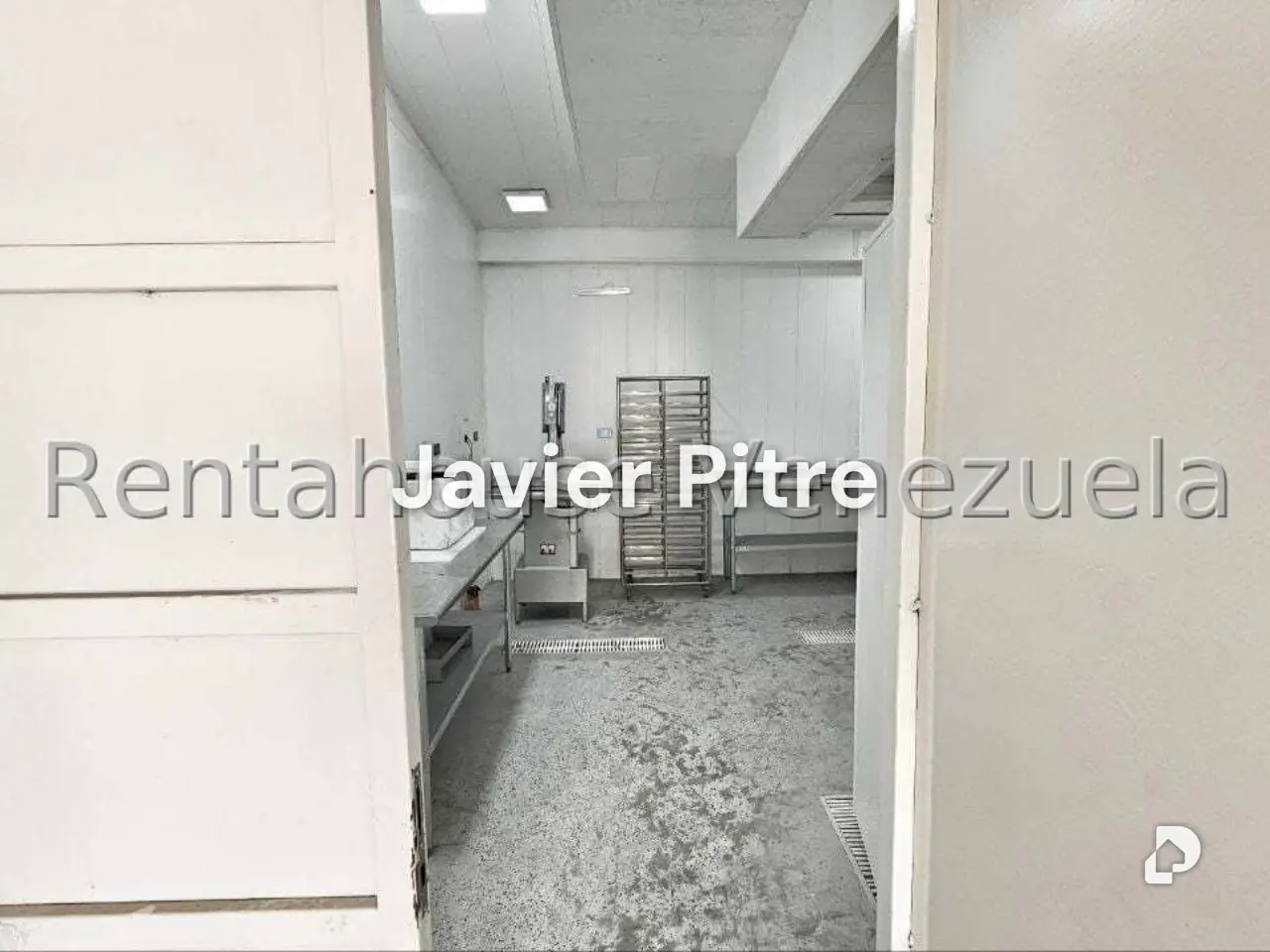 Edificio en La Florida, Caracas – 9