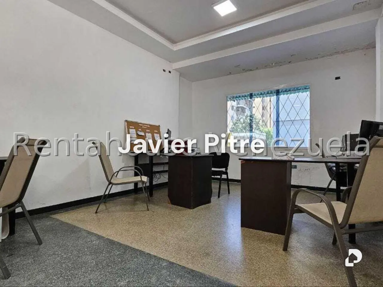 Edificio en La Florida, Caracas – 19