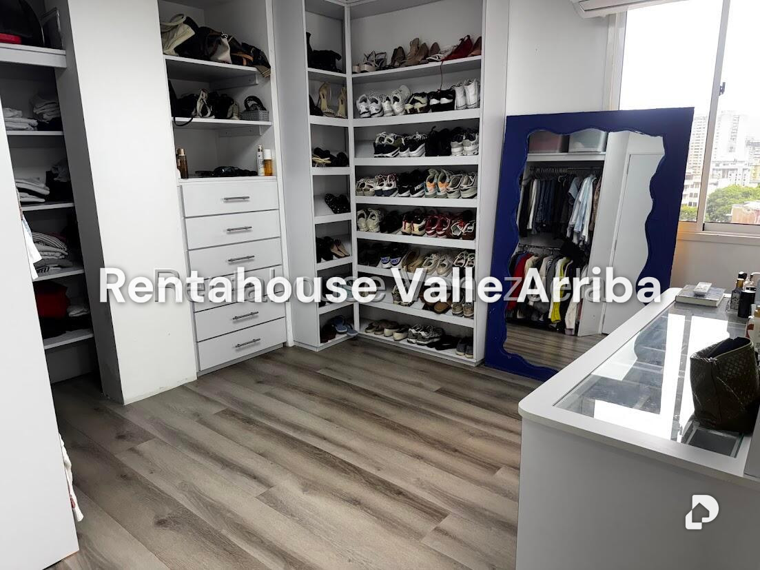 Apartamento en San Bernardino, Caracas – 15