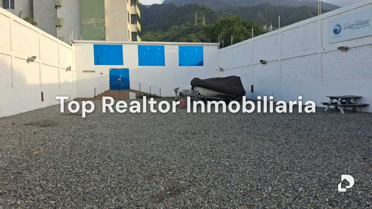 Terreno en Macuto – 3