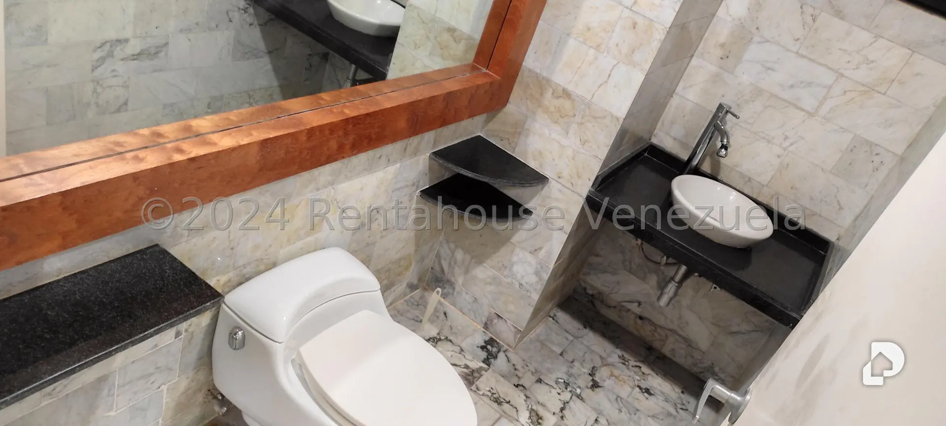 Apartamento en Alto Hatillo, Caracas – 17