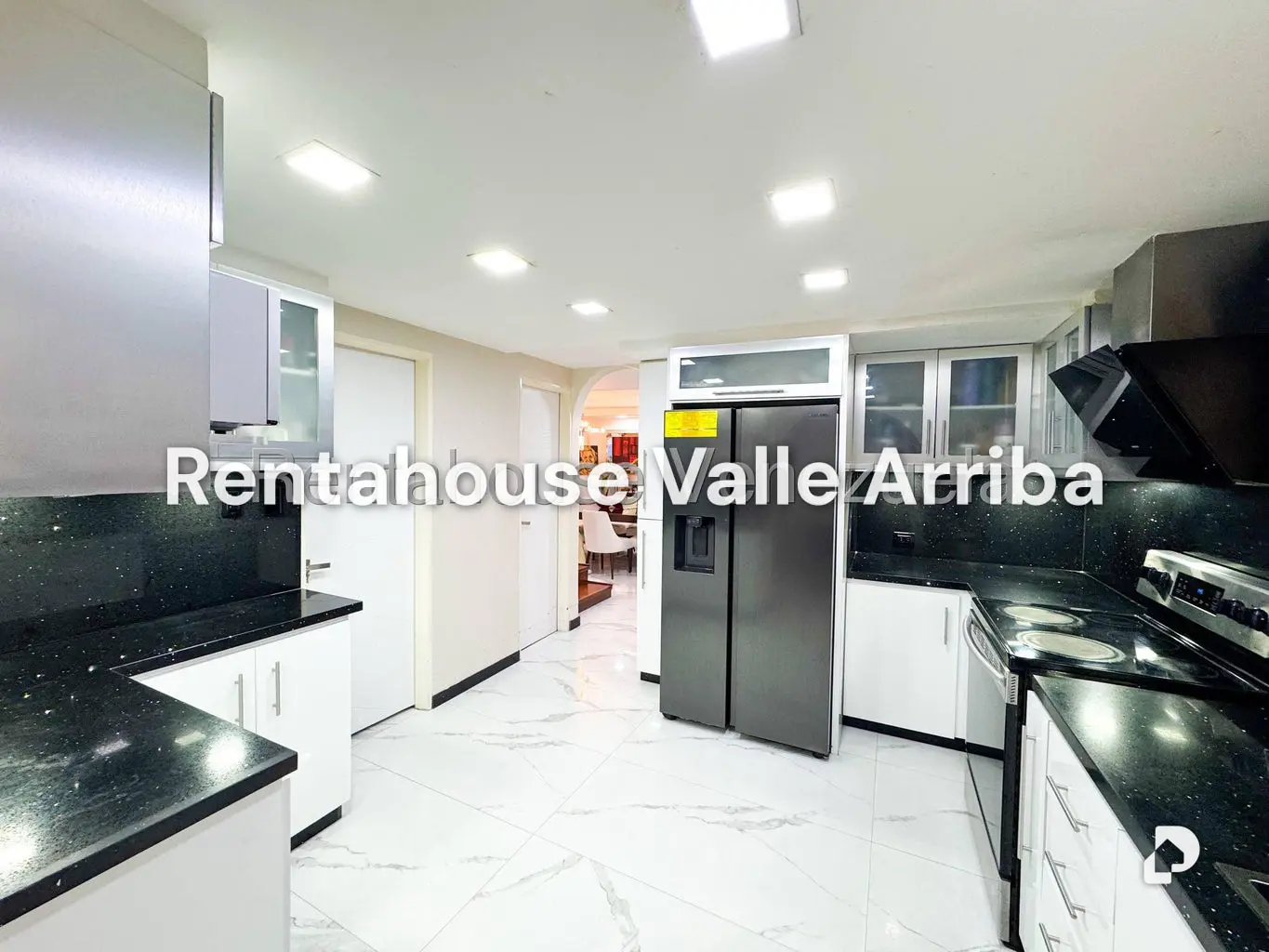 Casa en Alto Prado, Caracas – 14