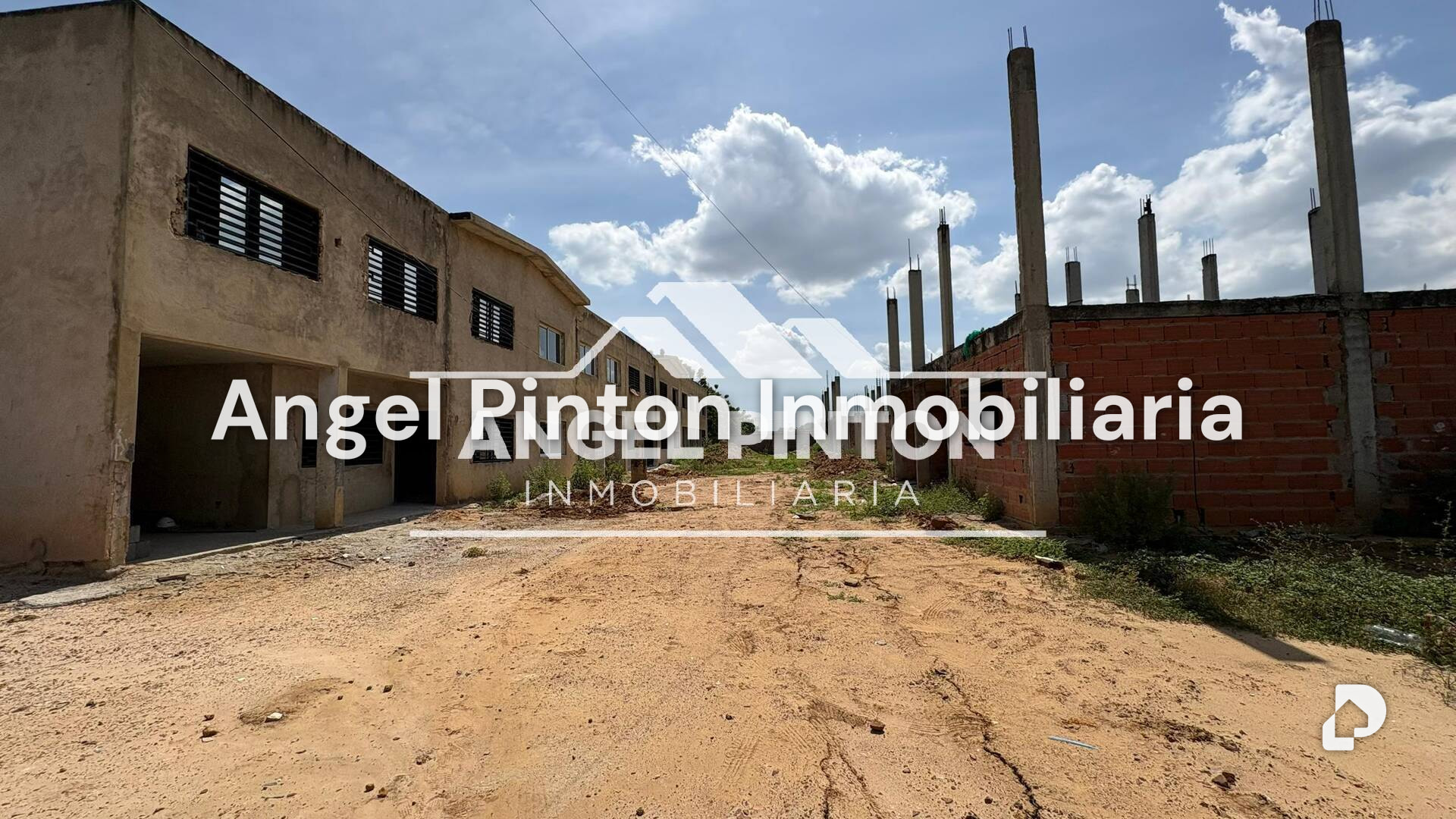 Terreno en Avenida Intercomunal, Cabimas – 2