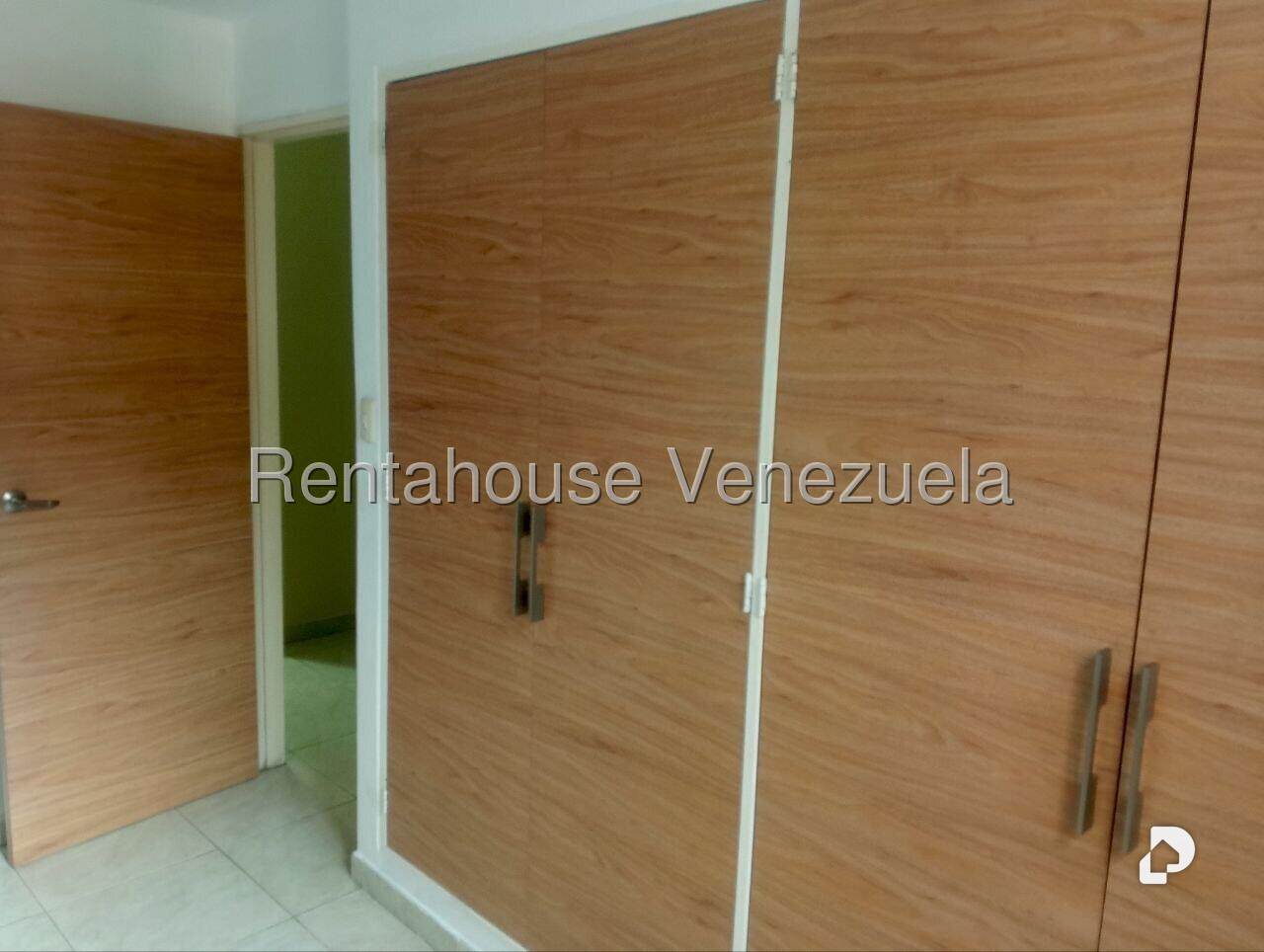 Apartamento en Colinas de La Tahona, Caracas