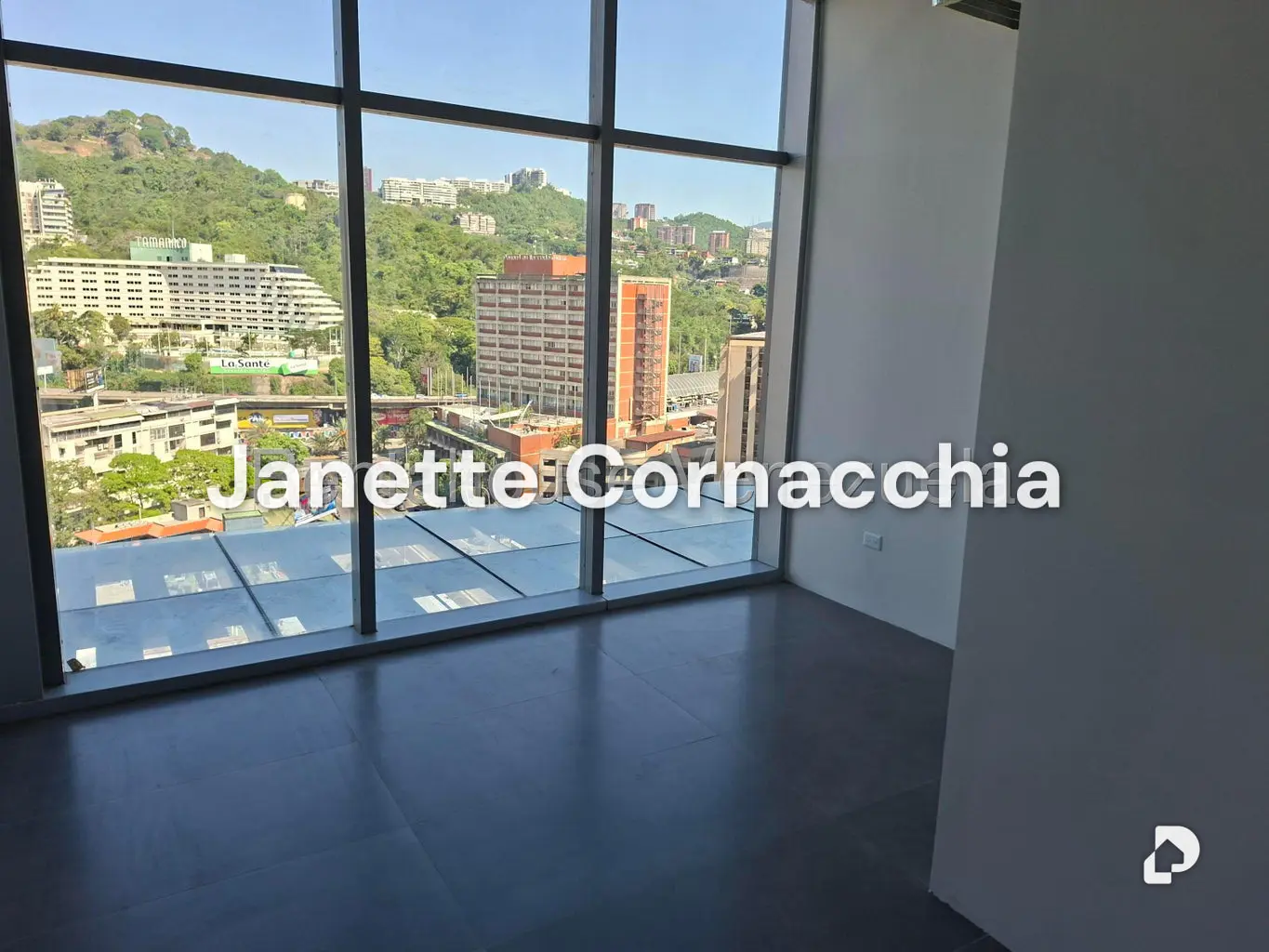 Oficina en Las Mercedes, Caracas – 6